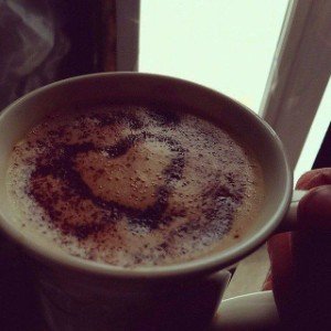 Кофе греет