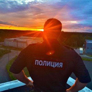 Лейтенант Петров ( Прода про К,Т и б. Нюру)