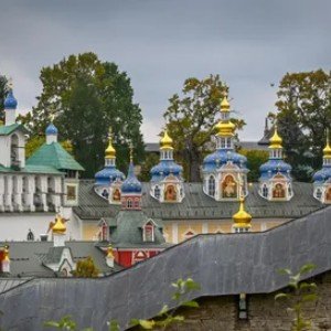 Печоры Псковские (Edit)