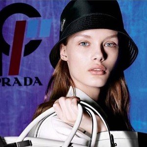 А я уйду в панамке "Prada"