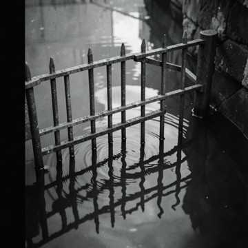 Slow Motion Drowning. - Rinka